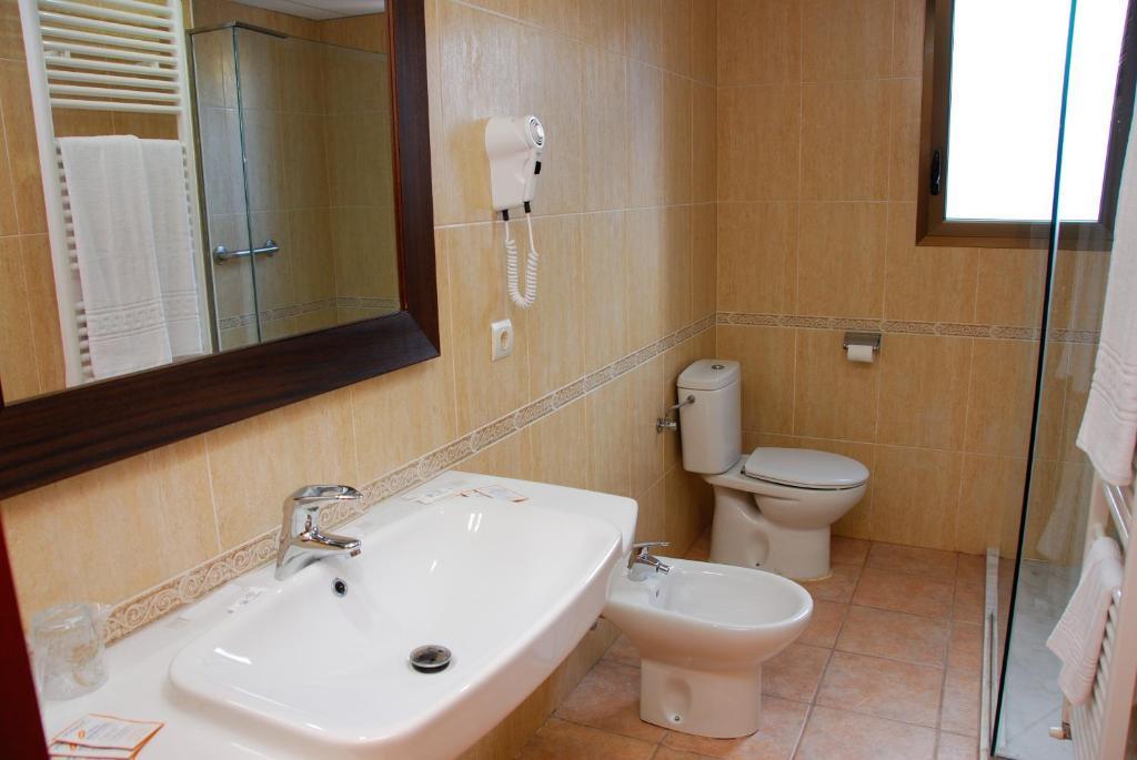 Hotel Balneari De Vallfogona De Riucorb Kültér fotó